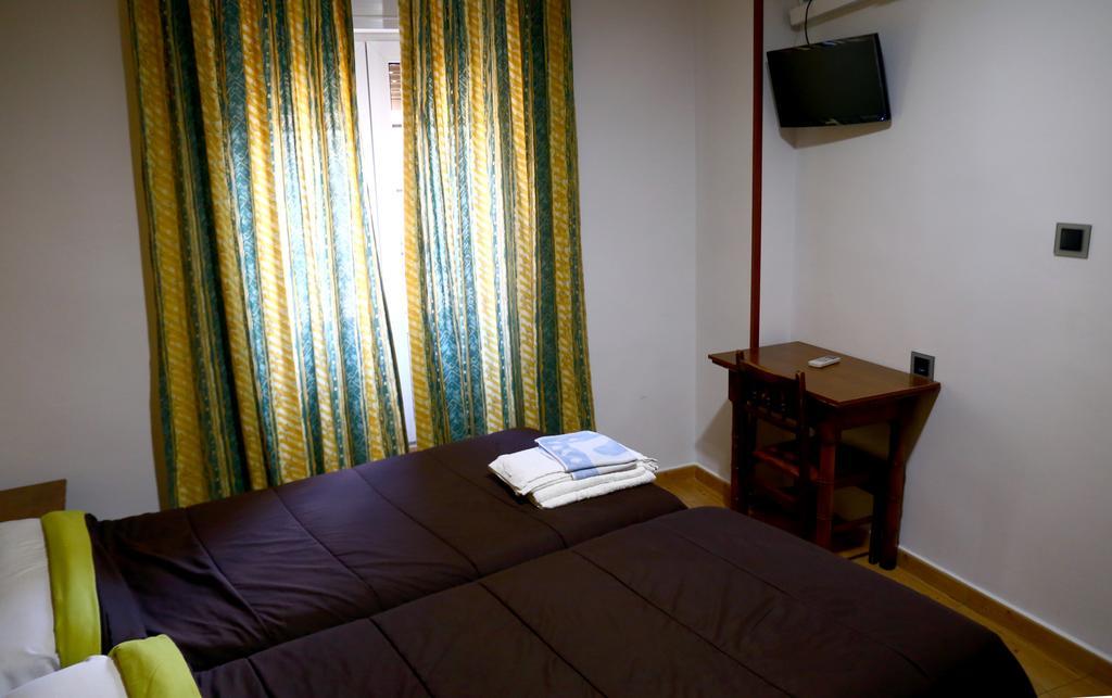 Hostal Muralla Plasencia Eksteriør bilde