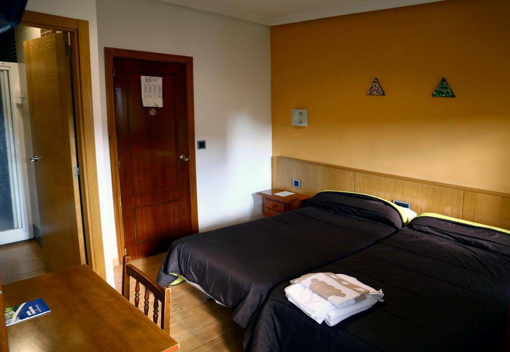 Hostal Muralla Plasencia Eksteriør bilde