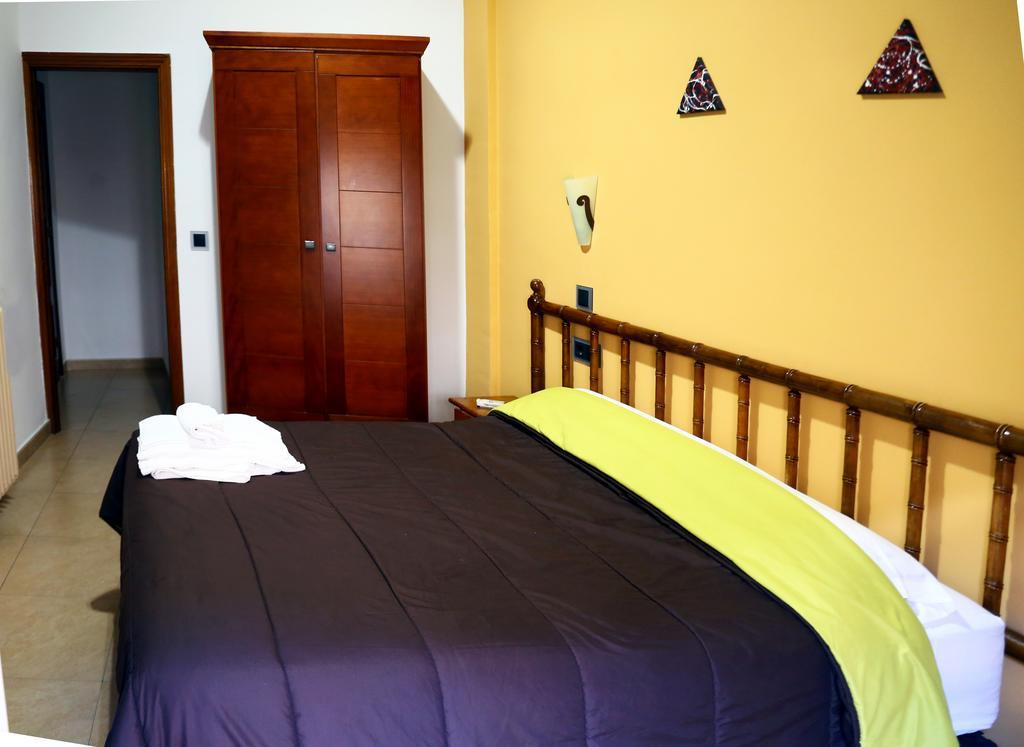 Hostal Muralla Plasencia Eksteriør bilde